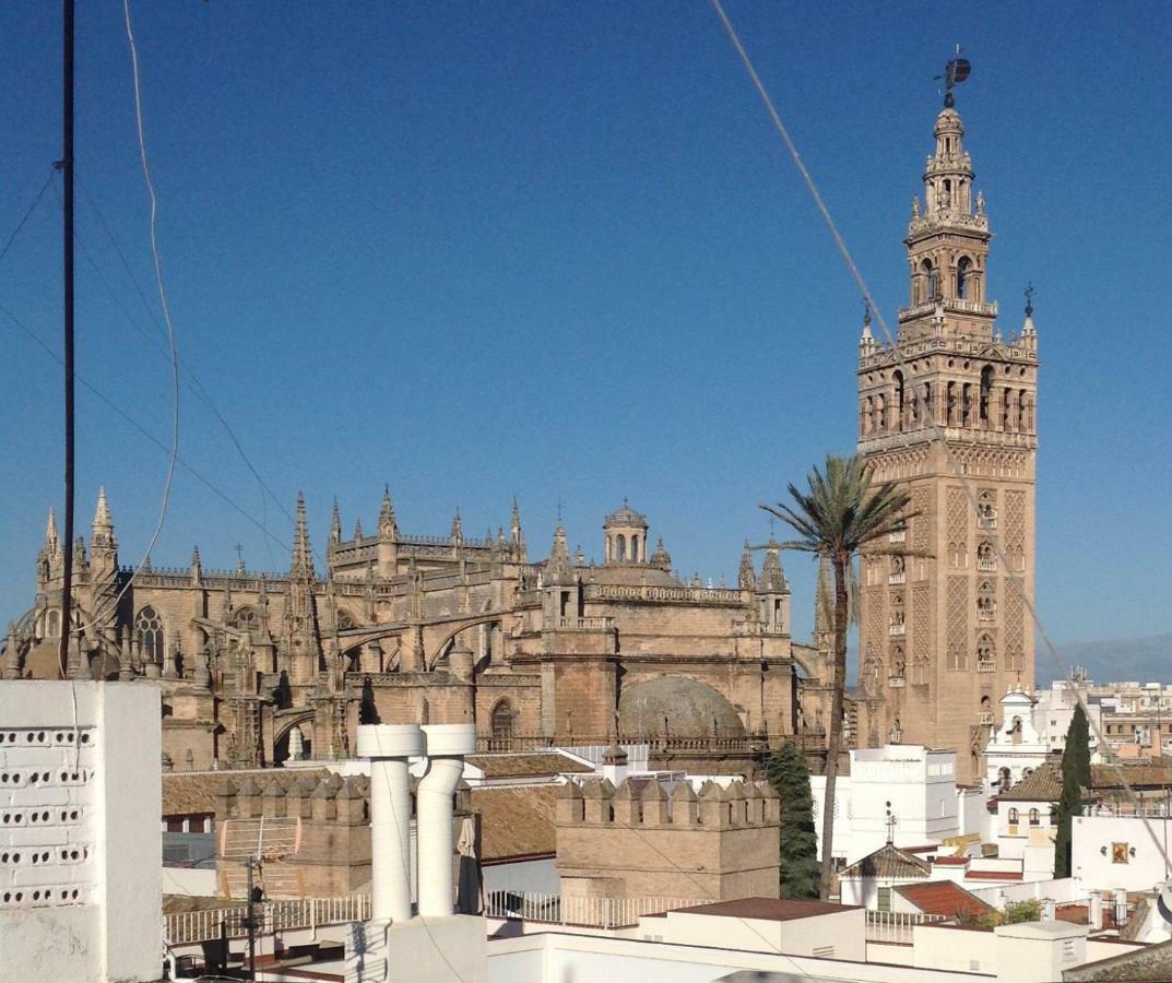 Villa Elvira, Exclusive Pool And Gardens In The Heart Of Sevilla Eksteriør billede