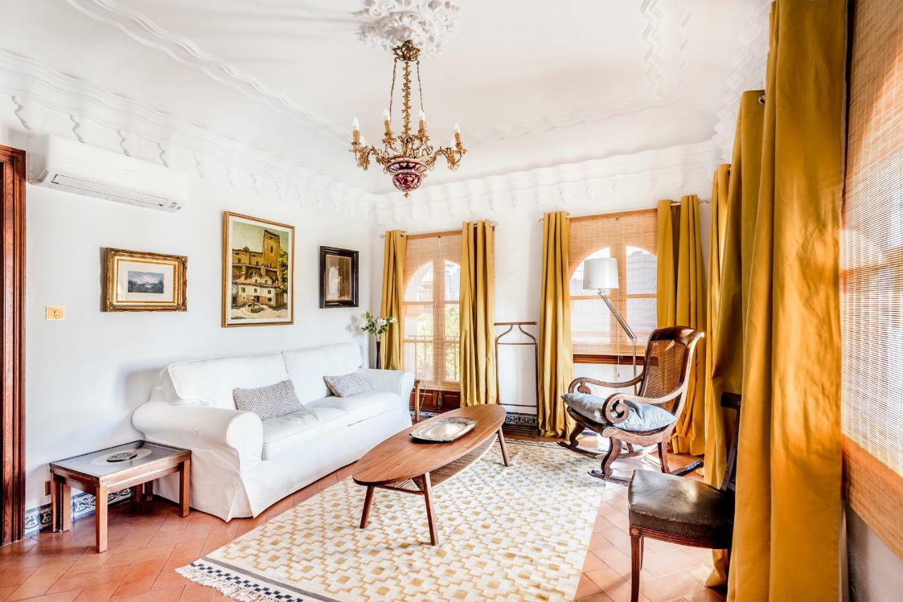 Villa Elvira, Exclusive Pool And Gardens In The Heart Of Sevilla Eksteriør billede
