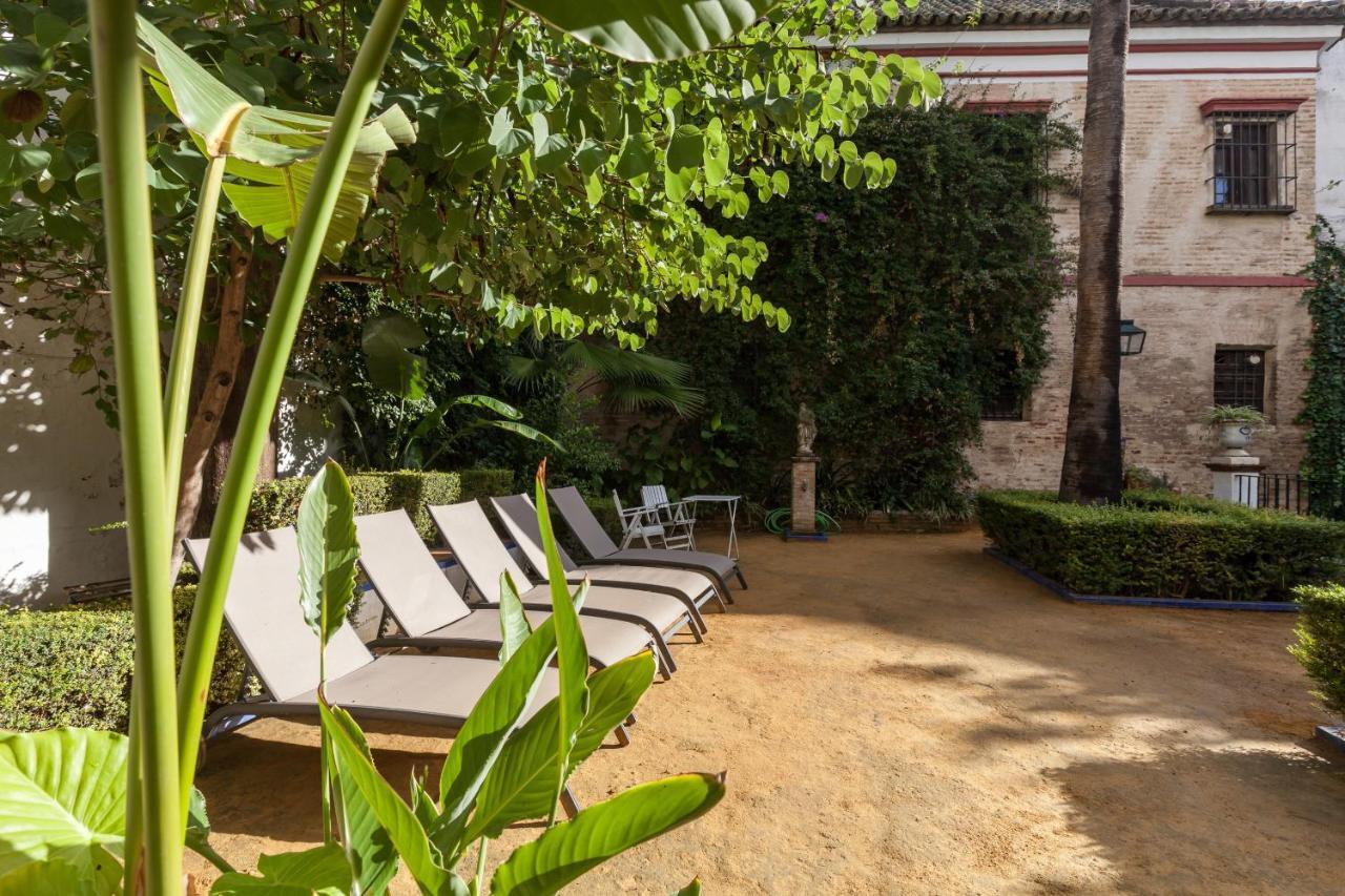 Villa Elvira, Exclusive Pool And Gardens In The Heart Of Sevilla Eksteriør billede