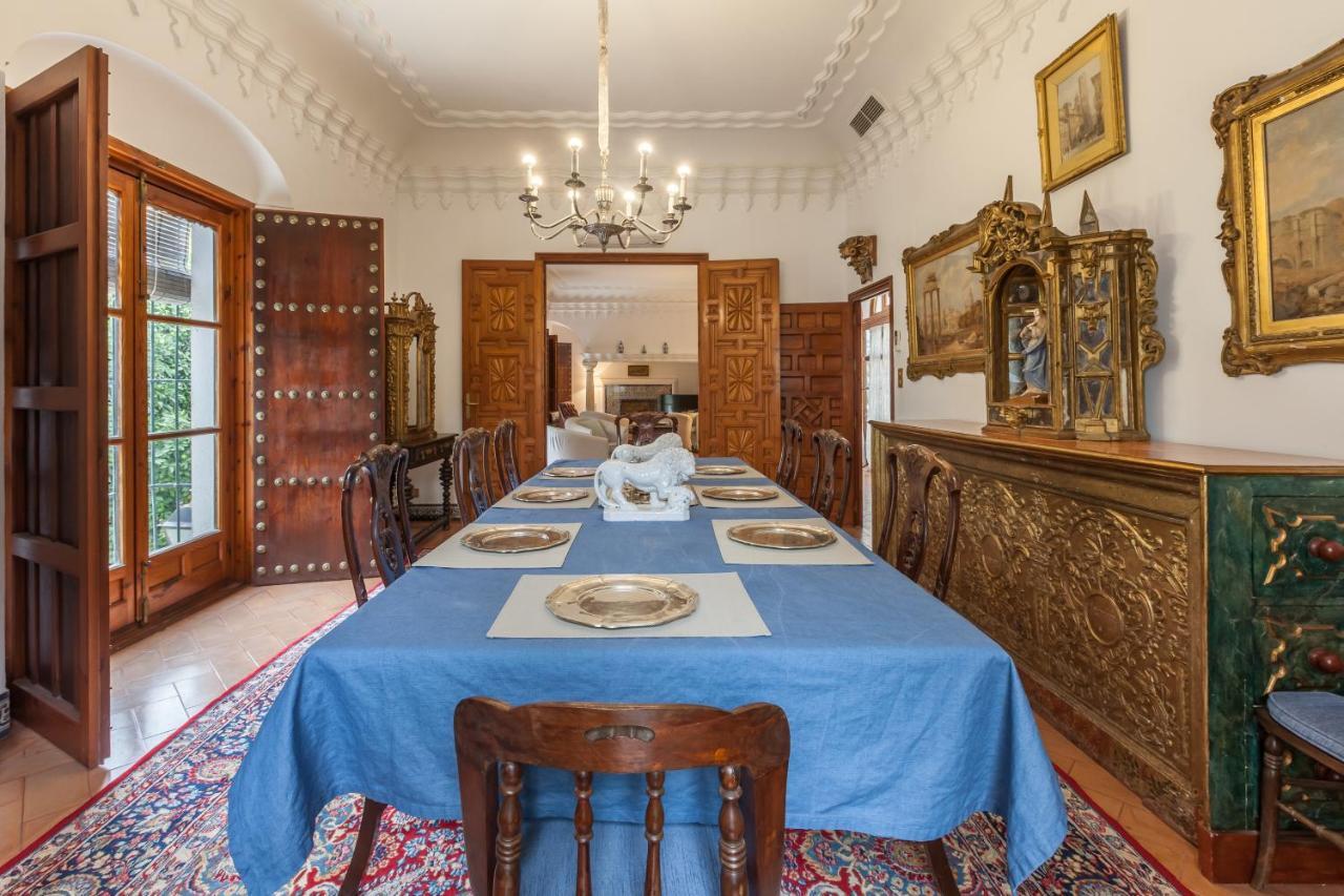 Villa Elvira, Exclusive Pool And Gardens In The Heart Of Sevilla Eksteriør billede