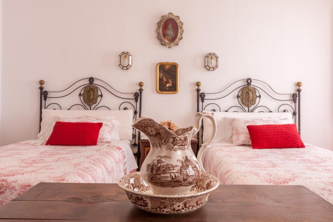 Villa Elvira, Exclusive Pool And Gardens In The Heart Of Sevilla Eksteriør billede
